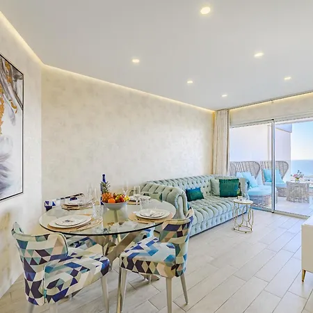 Sunset Bliss Penthouse Apartment *
