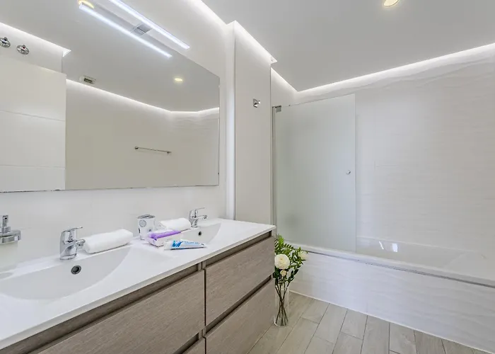 Apartment Sunset Bliss Penthouse With Airco & Heated Pool *