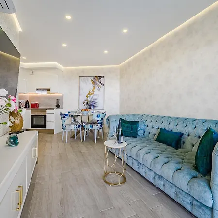 דירה Sunset Bliss Penthouse With Airco & Heated Pool