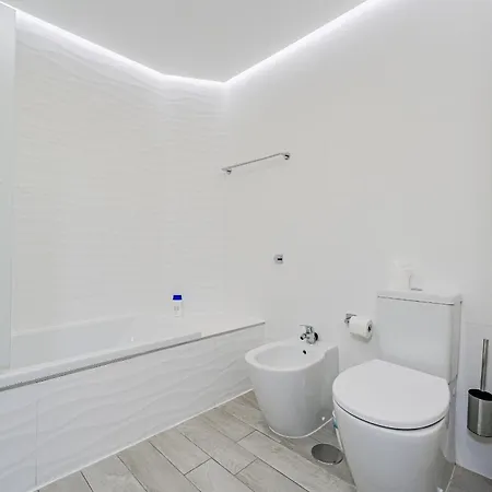 דירה Sunset Bliss Penthouse With Airco & Heated Pool אדחה