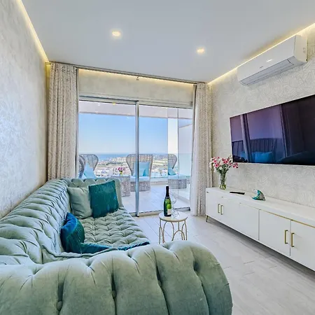 Sunset Bliss Penthouse With Airco & Heated Pool דירה *