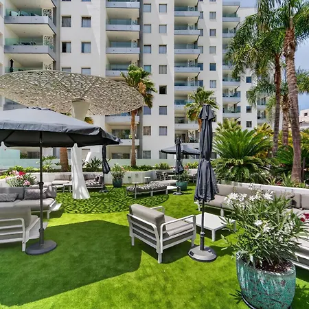 דירה Sunset Bliss Penthouse With Airco & Heated Pool אדחה
