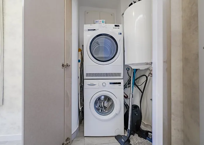 Sunset Bliss Penthouse With Airco & Heated Pool * אדחה