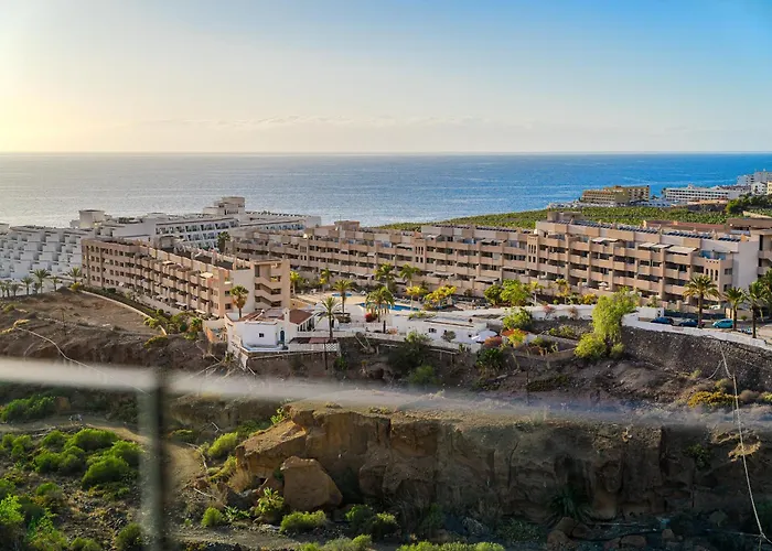 Sunset Bliss Penthouse With Airco & Heated Pool אדחה